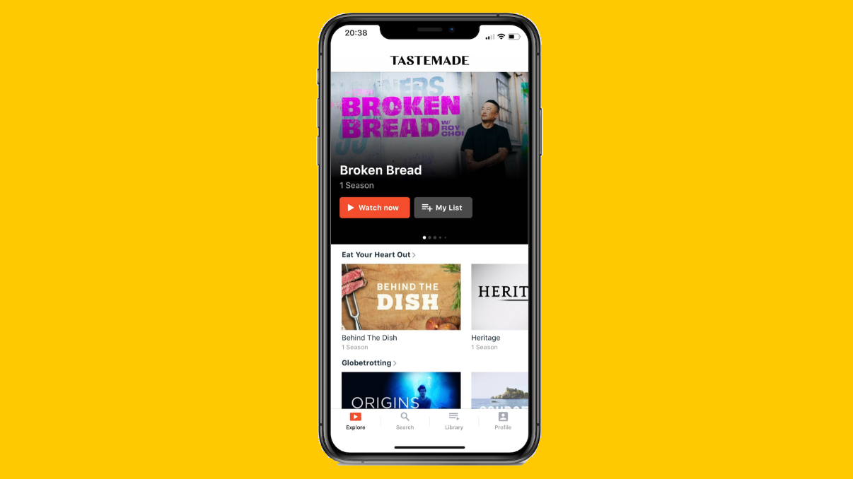 tela do aplicativo Tastemade aberta em celular em imagem com fundo amarelo