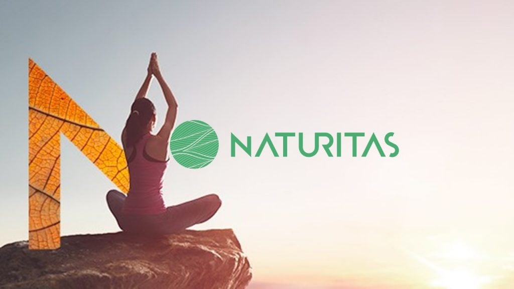 Mulher meditando + logo Naturitas