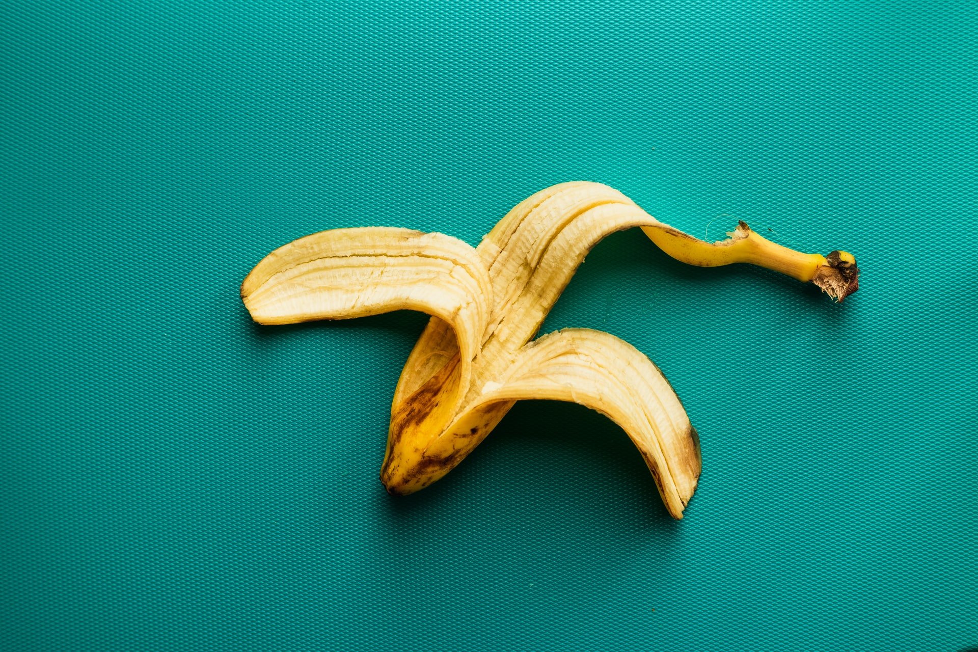 benefícios casca de banana para o rosto