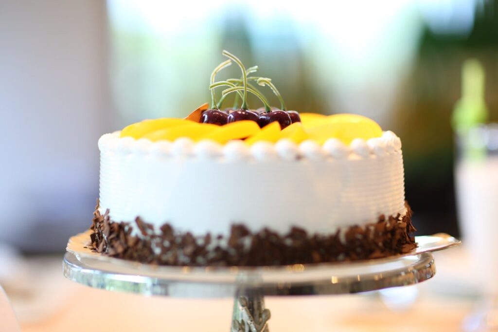 bolo de aniversário simples e barato