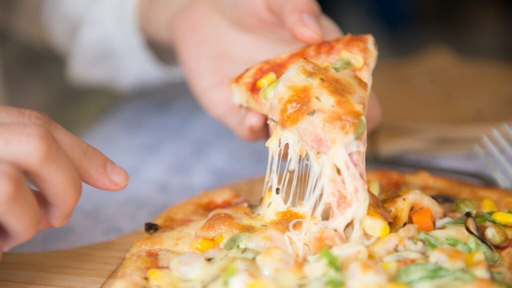 massa de pizza simples e rápida