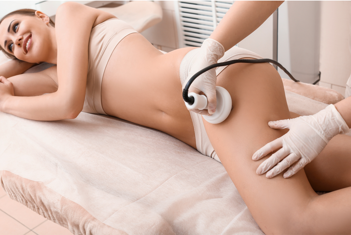 Mulher fazendo tratamento estético