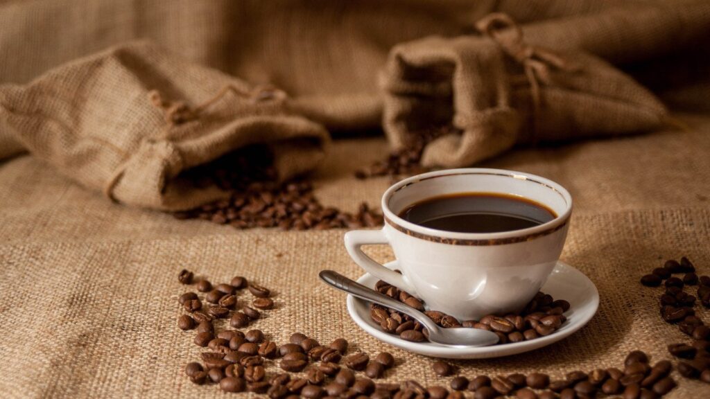 Café, que deve ser evitado numa alimentação para melhorar a depressão pois contém cafeína