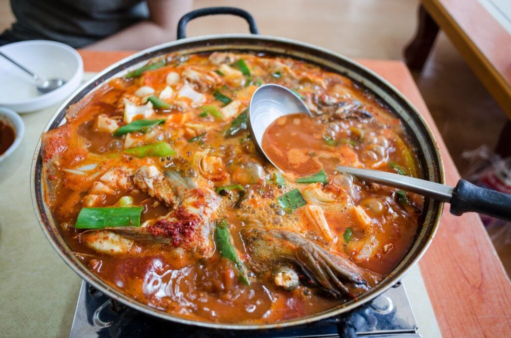 Moqueca, que é uma comida nordestina