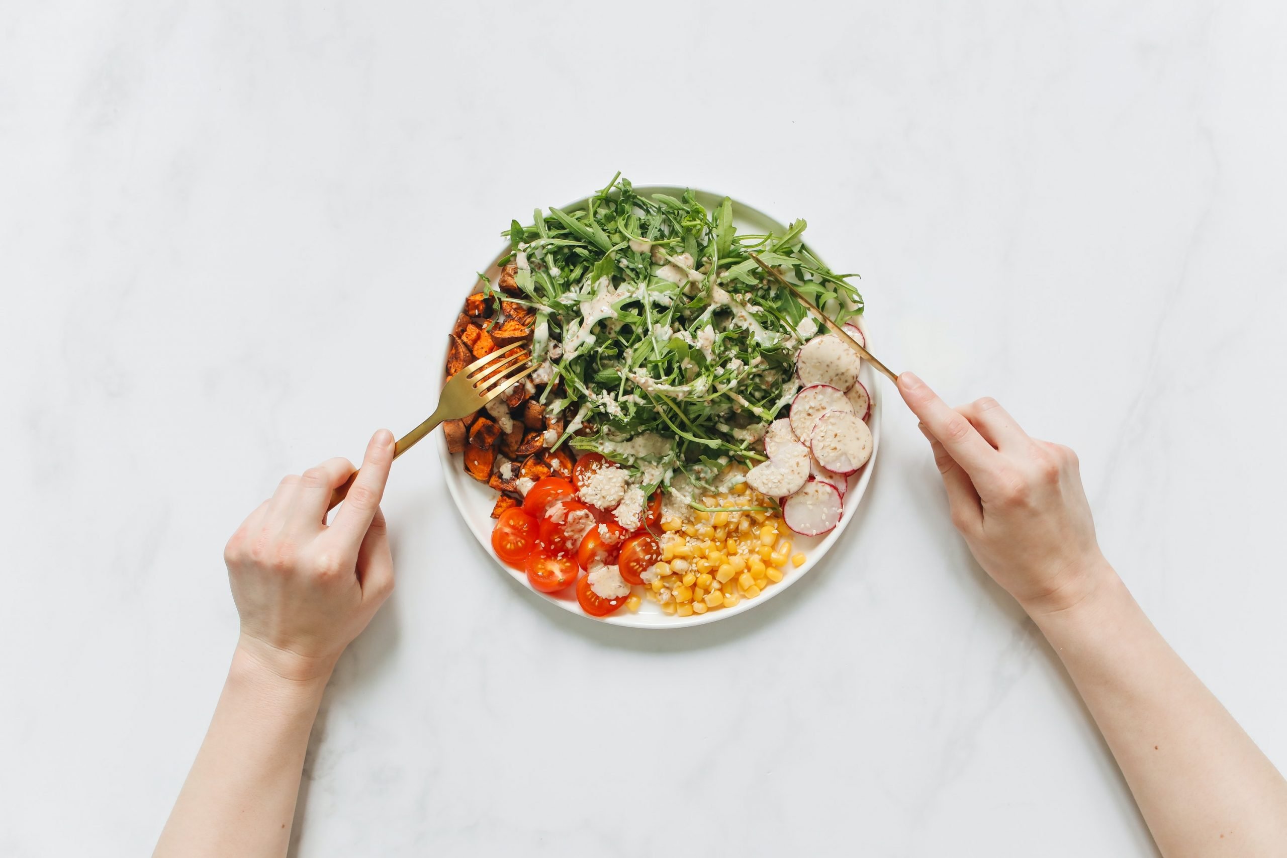 imagem com fundo claro com alimentação zero gordura