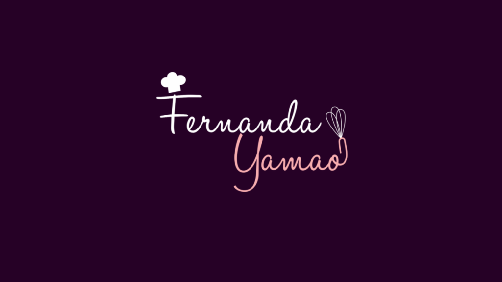 Logotipo Fernanda Yamao com fundo escuro