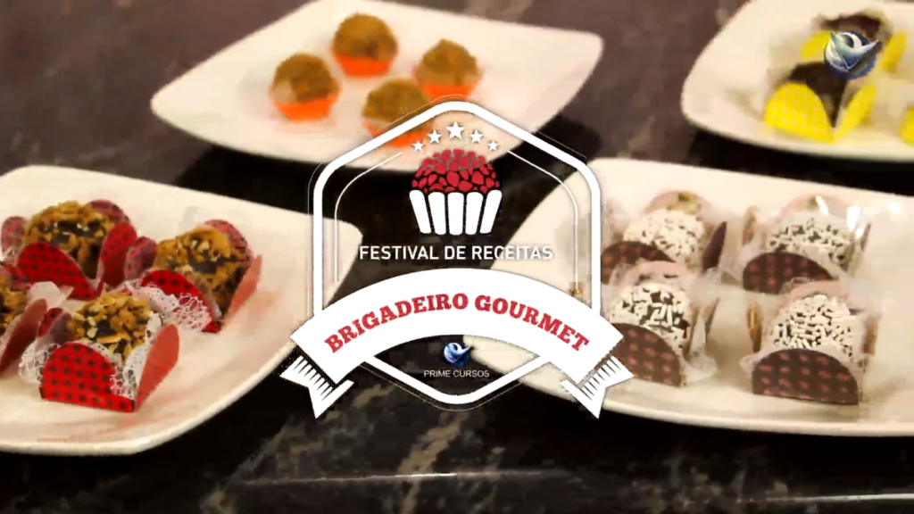 Logotipo do curso Brigadeiros Gourmet grátis da Prime Cursos com doces ao fundo