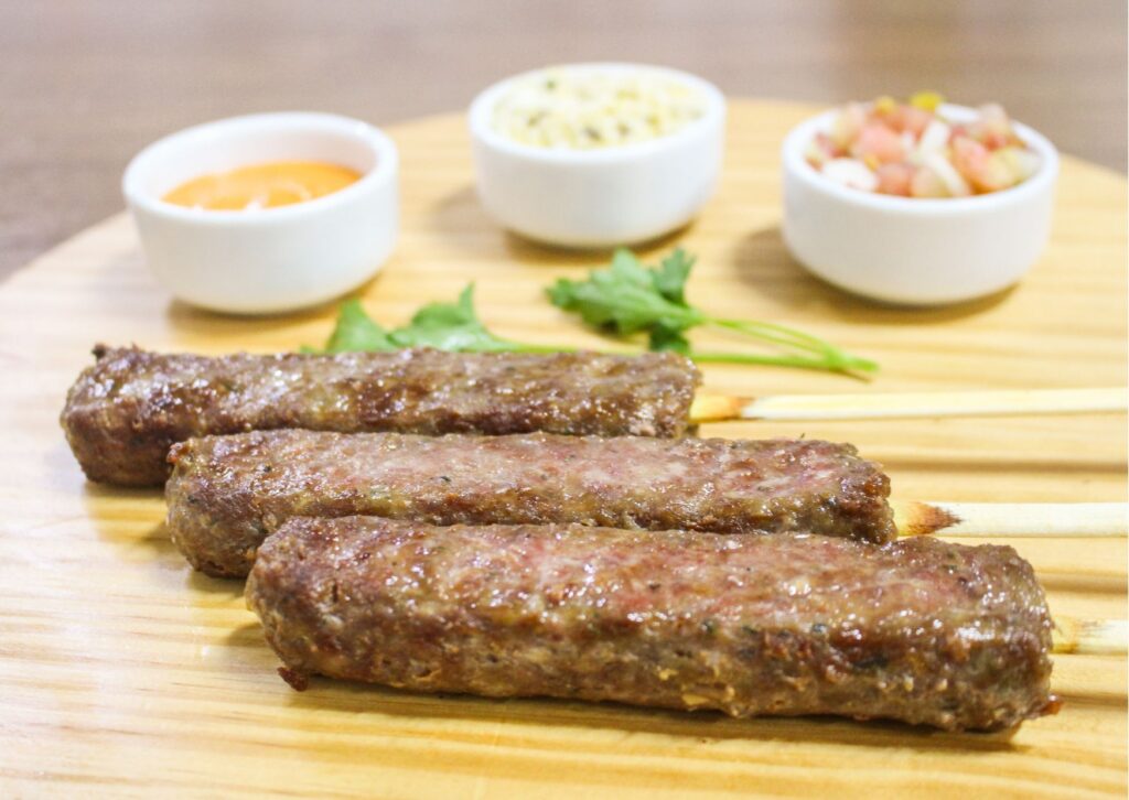 imagem demonstrando o preparo pronto de uma receita simples de kafta